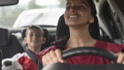 ¿Cuál es el asiento más seguro para los niños en el coche?